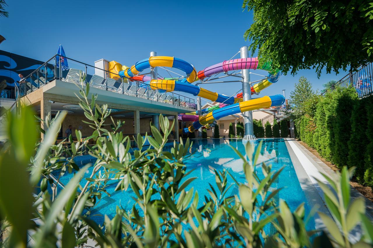 Garni Hotel Hollywoodland Wellness & Aquapark Belgrado Exterior foto